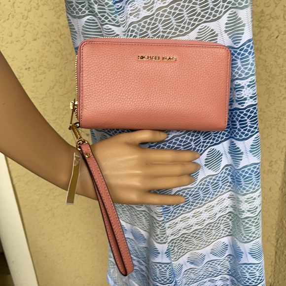 Michael Kors Large Flat MF Phone Case Leather Wallet in Sunset Rose - Picture 11 of 16